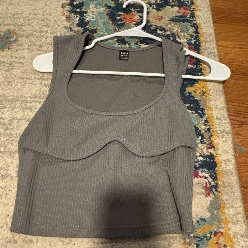 SHEIN Gray Ribbed Sleeveless Top